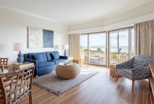 La Mer Beachfront Resort - image 16