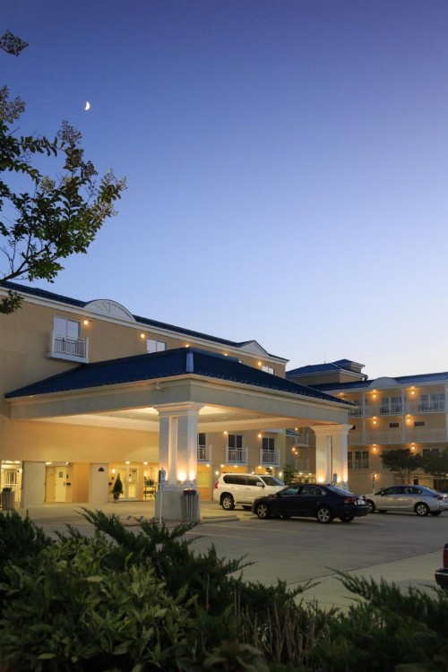 La Mer Beachfront Resort - image 33