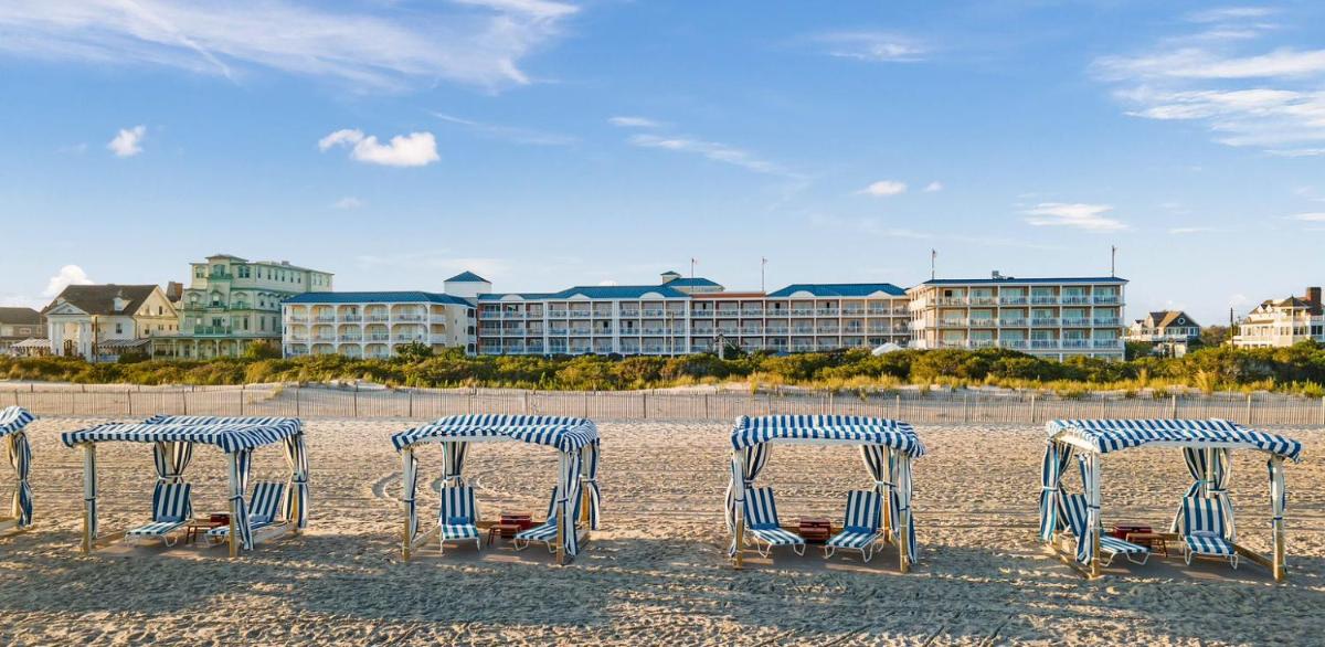 La Mer Beachfront Resort - image 4