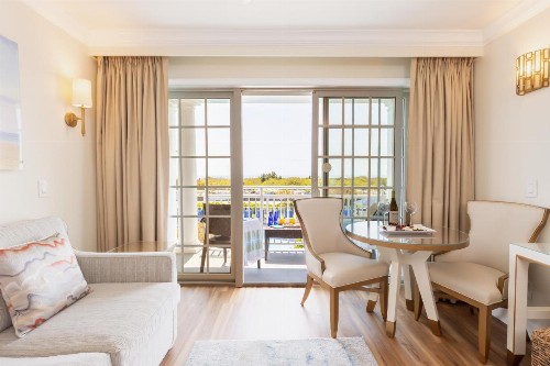 La Mer Beachfront Resort - image 6
