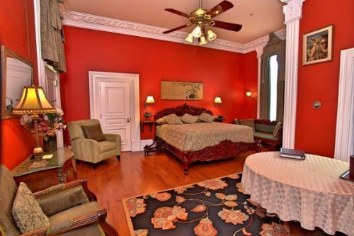Southern Mansion - image 4