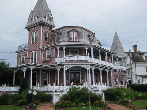 Angel of the Sea Bed and Breakfast - image 17