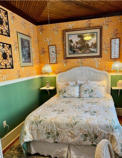 Angel of the Sea Bed and Breakfast - image 46