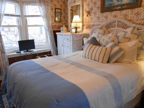 Angel of the Sea Bed and Breakfast - image 47