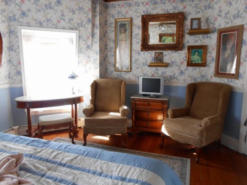 Angel of the Sea Bed and Breakfast - image 5