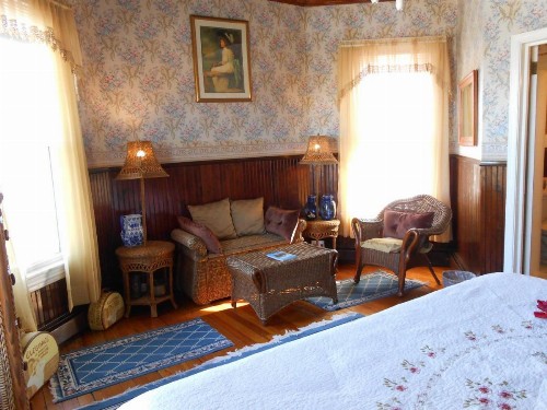 Angel of the Sea Bed and Breakfast - image 6