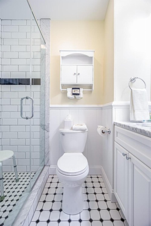 Bedford Inn - image 19