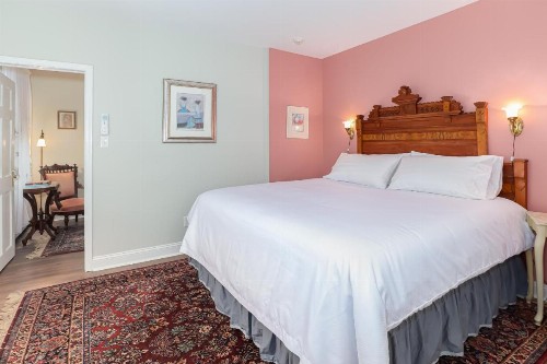 Bedford Inn - image 28