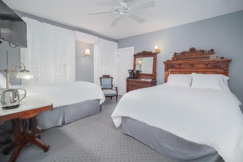 Bedford Inn - image 32