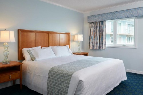 Sea Crest Inn - image 30