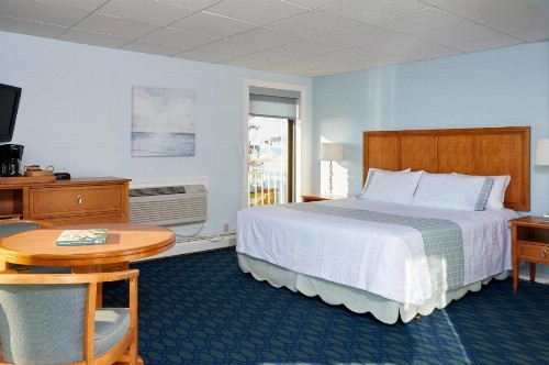 Sea Crest Inn - image 33