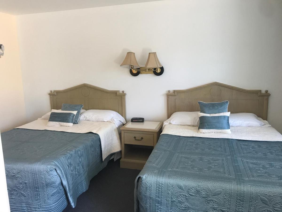 Cape Harbor Motor Inn - image 4