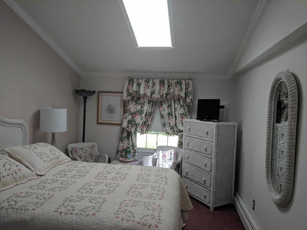 Inn At The Park - The Cottage - image 5