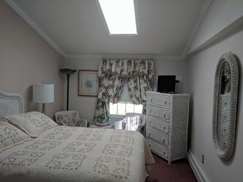 Inn At The Park - The Cottage - image 6