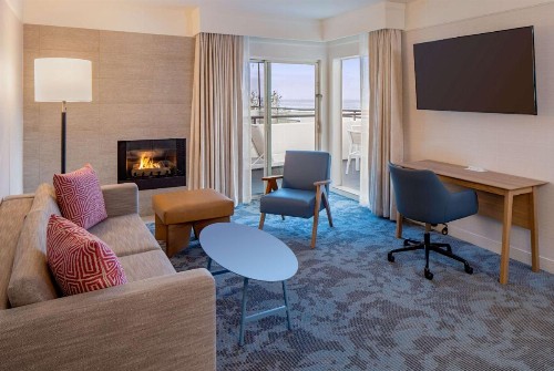DoubleTree Suites by Hilton Doheny Beach - image 19