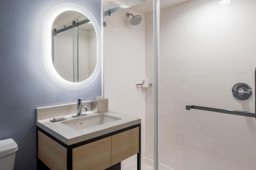 DoubleTree Suites by Hilton Doheny Beach - image 24