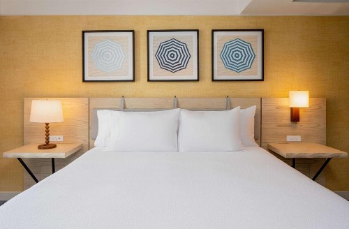 DoubleTree Suites by Hilton Doheny Beach - image 29