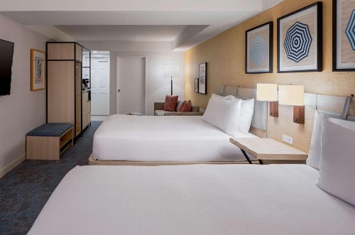 DoubleTree Suites by Hilton Doheny Beach - image 33