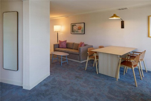DoubleTree Suites by Hilton Doheny Beach - image 47