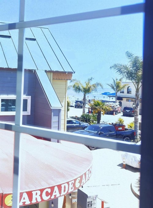 Capitola Hotel - image 3