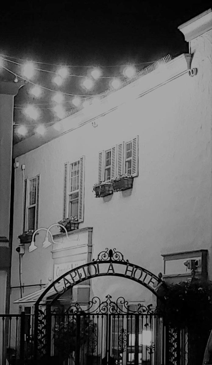 Capitola Hotel - image 4