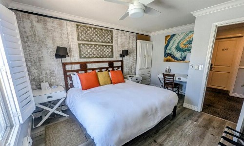 Capitola Hotel - image 41