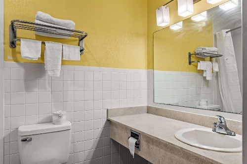 Travelodge by Wyndham Carlisle - image 25