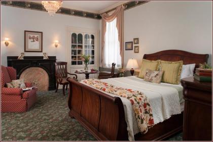 Carlisle House Bed and Breakfast - image 6