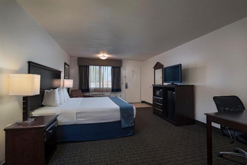 Best Western Stevens Inn - image 20