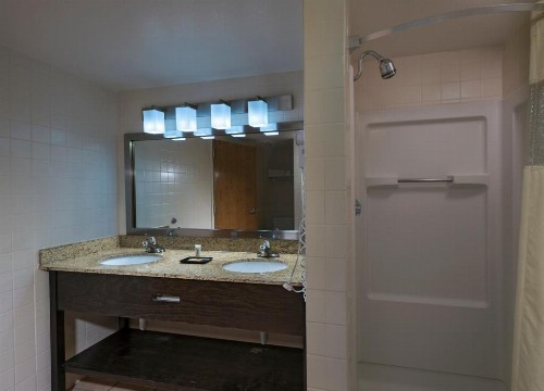 Best Western Stevens Inn - image 25