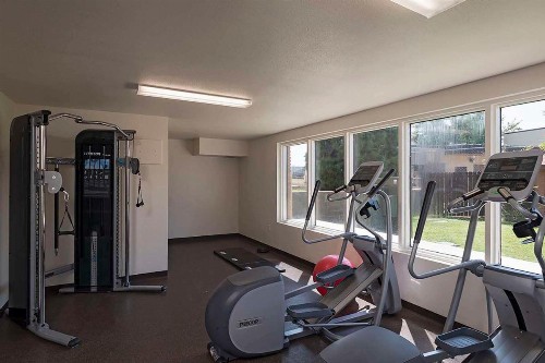 Best Western Stevens Inn - image 29
