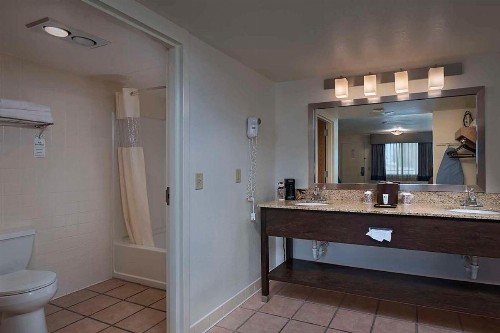 Best Western Stevens Inn - image 5