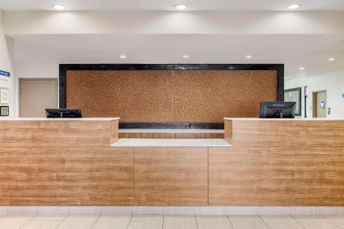 Best Western Carlsbad by the Sea - image 20