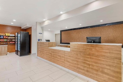 Best Western Carlsbad by the Sea - image 27