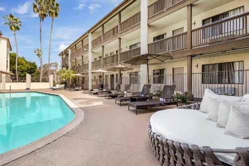 Best Western Carlsbad by the Sea - image 29