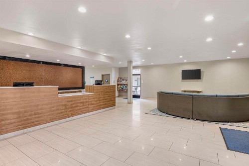 Best Western Carlsbad by the Sea - image 31