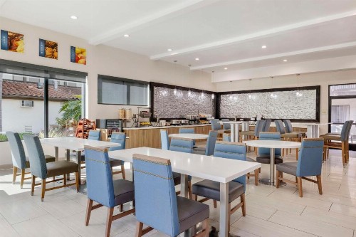 Best Western Carlsbad by the Sea - image 5