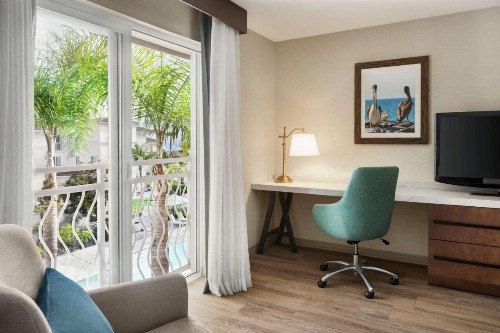 Hilton Garden Inn Carlsbad Beach - image 22