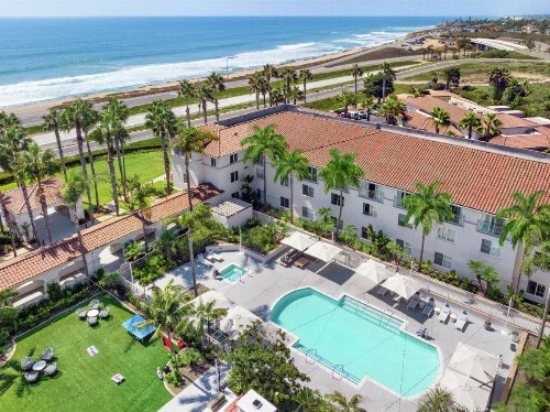 Hilton Garden Inn Carlsbad Beach - image 4