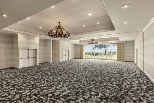 Hilton Garden Inn Carlsbad Beach - image 42