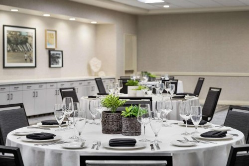 Hilton Garden Inn Carlsbad Beach - image 46