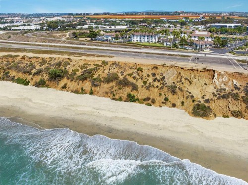Hilton Garden Inn Carlsbad Beach - image 5