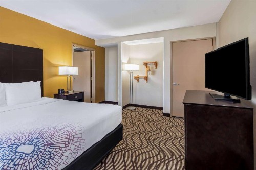 La Quinta by Wyndham Carlsbad - Legoland Area - image 15