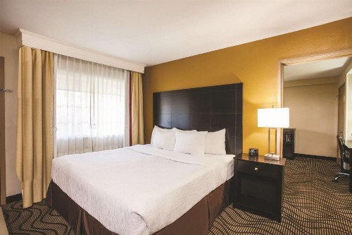 La Quinta by Wyndham Carlsbad - Legoland Area - image 16