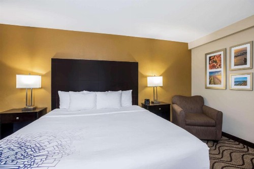 La Quinta by Wyndham Carlsbad - Legoland Area - image 23