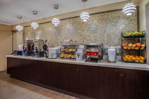 La Quinta by Wyndham Carlsbad - Legoland Area - image 26