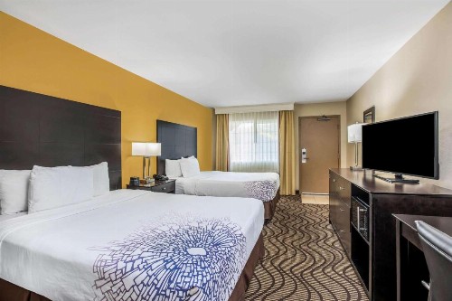 La Quinta by Wyndham Carlsbad - Legoland Area - image 29