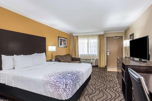 La Quinta by Wyndham Carlsbad - Legoland Area - image 34