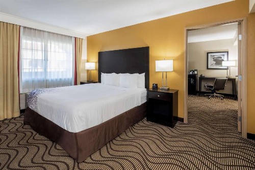 La Quinta by Wyndham Carlsbad - Legoland Area - image 41