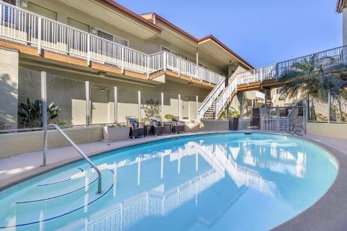 Best Western Plus Beach View Lodge - image 11